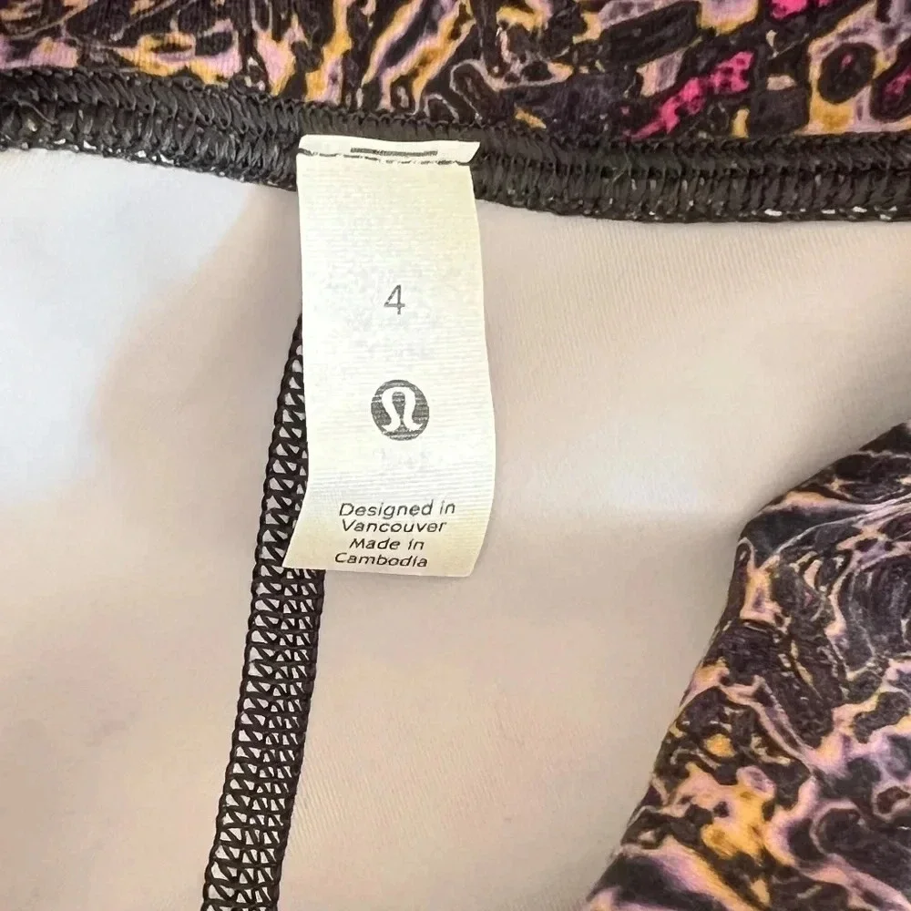 Lululemon Invigorate Cropped Tight 23